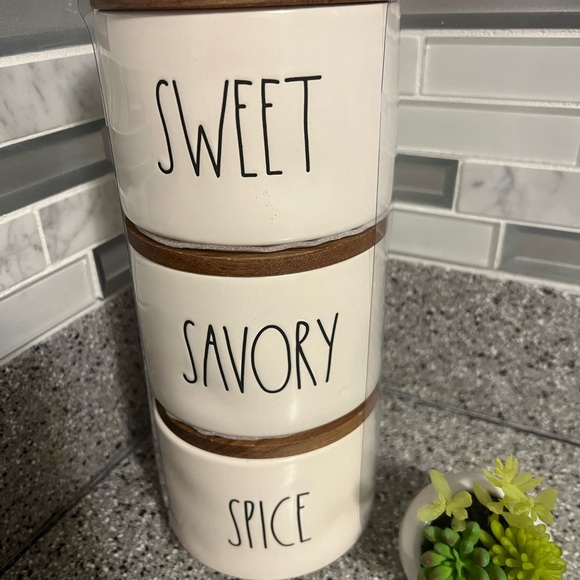 Rae Dunn Spice Containers - Picture 5 of 8